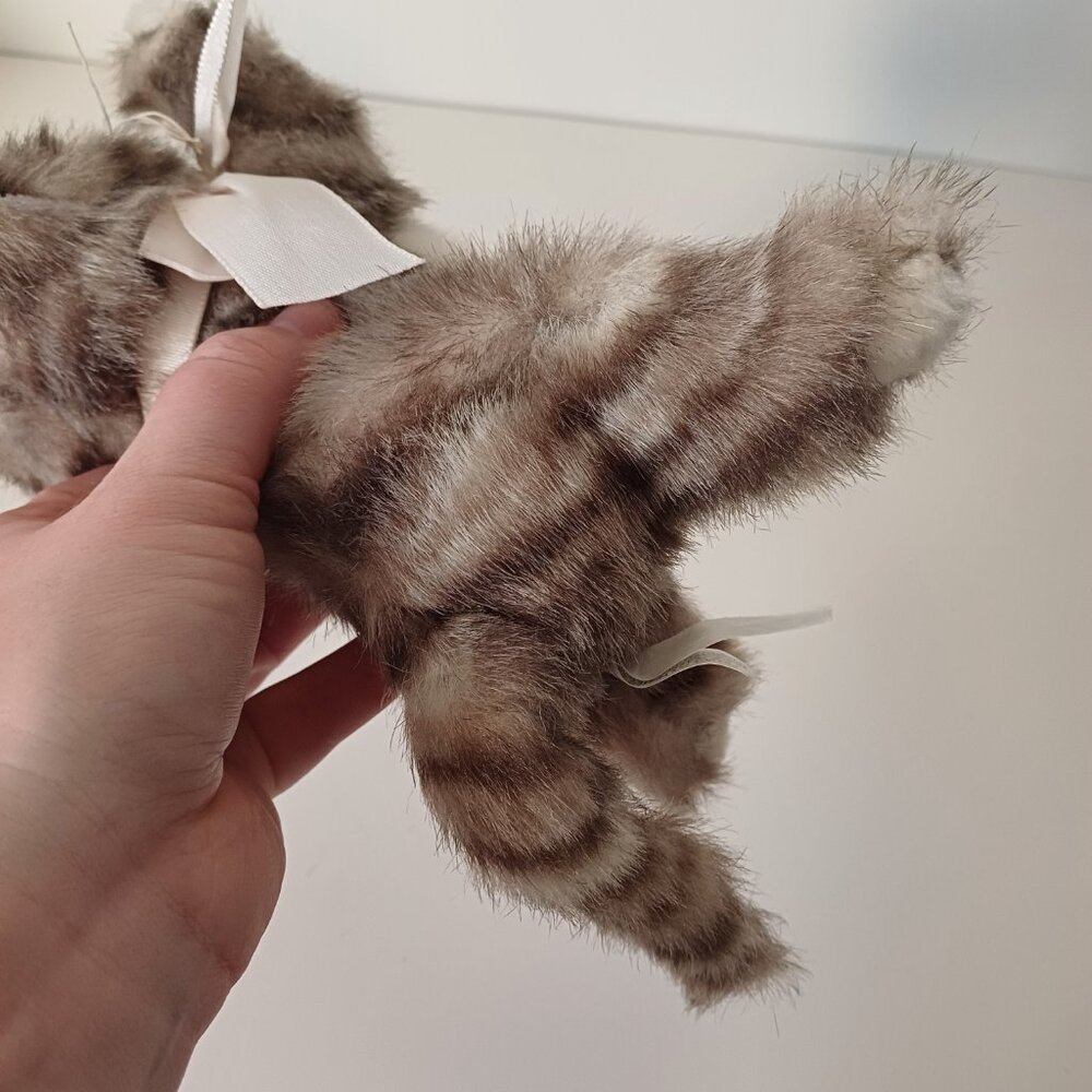 The Bearington Collection Realistic Grey Stripped Laying Tabby Bow Kitty Cat 9'' - Picture 8 of 14